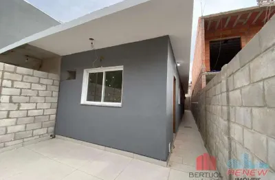 Casa com 2 quartos, suíte e quintal em vista alegre, vinhedo - r$ 2.800,00