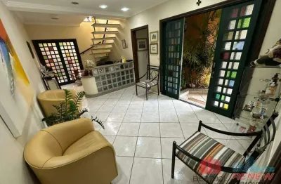 Casa à venda na Rua Nove de Julho, 718, Vila Planalto, Vinhedo