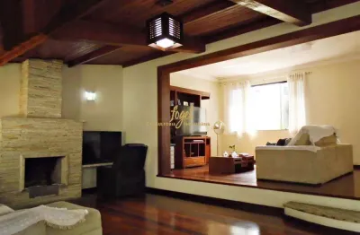 Bom pastor - casa 3/4 (1 suíte) - salas amplas - excelente quintal - piscina - espaço gourmet -px ao centro