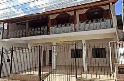 Barbosa lage - ampla casa 4/4 (2 suítes) - próxima ao comércio - terraço - vários cômodos - 3 vagas