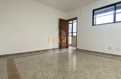 Centro - sala comercial com banheiro - excelente localização