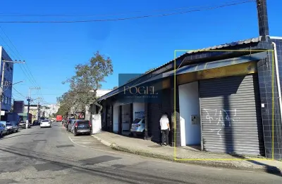 Mariano procópio - duas lojas geminadas com 77m² - banheiro - excelente localização