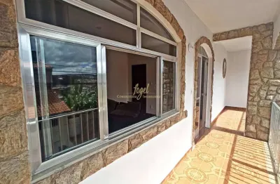 Democrata - casa 3/4 (1 suíte) + ampla varanda - amplas copa e cozinha - 1 vaga