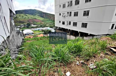 Santa maria - terreno com 432m² - 12m x 36m - início do bairro - topografa em declive