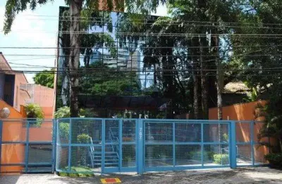 Prédio comercial inteiro - ideal  hidroterapia, fisioterapia