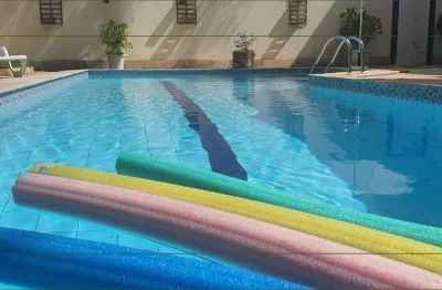 Ampla casa, generosa planta com possibilidade de modulações para receber a familia e os amigos