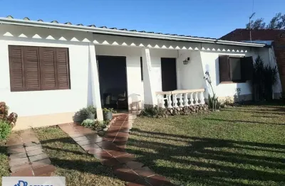 Casa para venda em tramandaí, centro, 3 dormitórios, 1 suíte, 2 banheiros