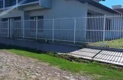 Casa / sobrado para venda em tramandaí, centro, 5 dormitórios, 2 suítes, 4 banheiros, 2 vagas