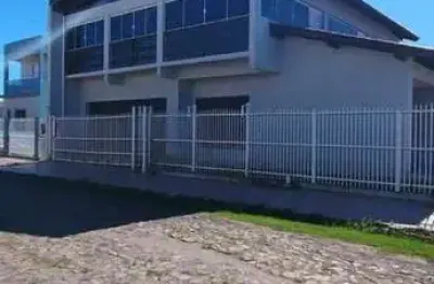 Casa / sobrado para venda em tramandaí, centro, 5 dormitórios, 2 suítes, 4 banheiros, 2 vagas