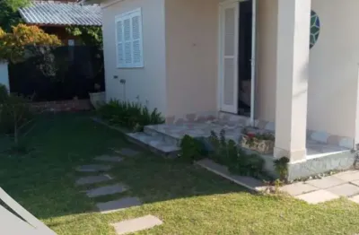 Casa para venda em tramandaí, centro, 3 dormitórios, 1 banheiro, 1 vaga