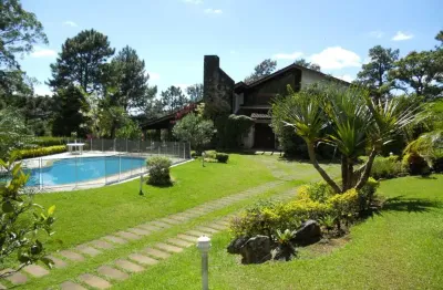 Casa 450m², 4 suítes, iúcas, terreno 5.000m² c/lazer, casa de caseiro.