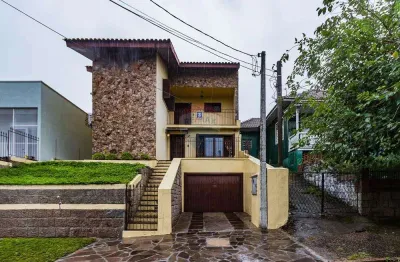Casa grande no bairro vila ipiranga próximo a escola guanella