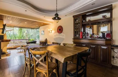 Apartamento com 2 quartos à venda na Rua Riveira, 321, Petrópolis, Porto Alegre