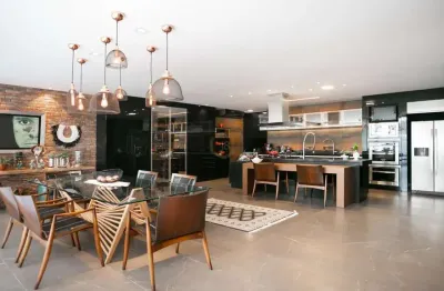 Casa em condomínio fechado com 4 quartos à venda na Rua Eduardo Sprada, 630, Campo Comprido, Curitiba