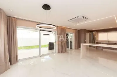 Casa em condomínio fechado com 4 quartos para alugar na Rua Doutor Lubumir Viergbiski, 220, Campo Comprido, Curitiba