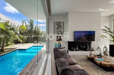 Casa em condomínio fechado com 3 quartos à venda na Rua José Benedito Cottolengo, 810, Campo Comprido, Curitiba
