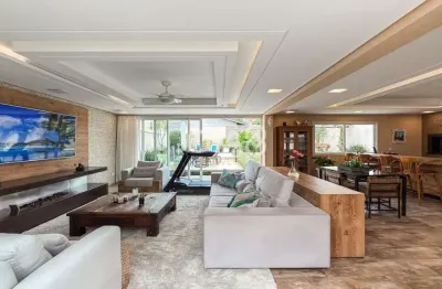 Casa com 4 quartos à venda na Rua Samuel Cézar, 780, Água Verde, Curitiba