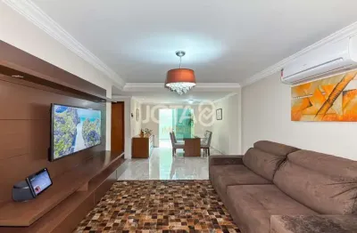 Casa com 3 quartos à venda na Edgar Souza, 21, Guabirotuba, Curitiba