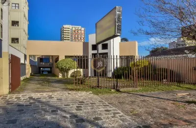 Casa à venda na Rua Padre Anchieta, 751, Mercês, Curitiba