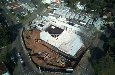 Ponto comercial com 1 sala para alugar na Avenida Anita Garibaldi, 2381, São Lourenço, Curitiba