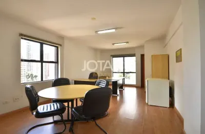 Ponto comercial com 2 salas à venda na Avenida República Argentina, 210, Água Verde, Curitiba