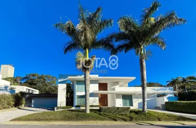 Casa em condomínio fechado com 5 quartos à venda na Rua Eduardo Sprada, 4831, Campo Comprido, Curitiba