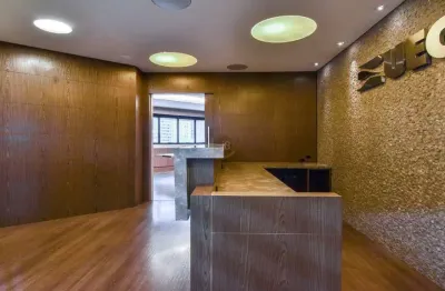 Ponto comercial com 3 salas para alugar na Rua Visconde do Rio Branco, 1341, Centro, Curitiba