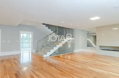 Casa em condomínio fechado com 4 quartos para alugar na Rua Melão, 247, Uberaba, Curitiba