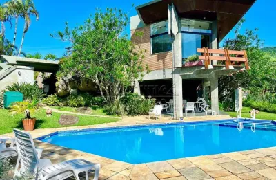 Casa de condomínio com 4 dorms, ponta das toninhas, ubatuba - r$ 6.5 mi, cod: 3838