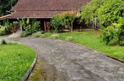 Casa com 5 dorms, praia da enseada, ubatuba - r$ 1 mi, cod: 3949