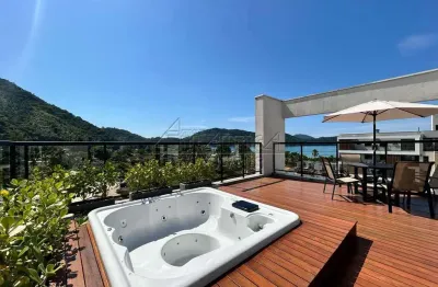 Cobertura com 2 quartos, praia da enseada, ubatuba - r$ 2.7 mi, cod: 4402