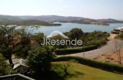Casa escarpas do lago mobiliada com vista lindíssima para a lagoa.