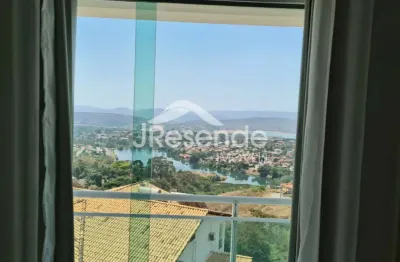 Apartamento mobiliado e decorado, pronto para aproveitar com sua família.