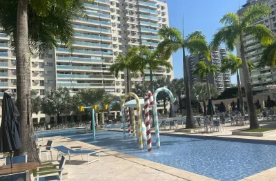 Apartamento com 2 quartos para alugar na Avenida Jaime Poggi, Jacarepaguá, Rio de Janeiro