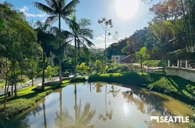 Sito para venda todo equipado com lago, casa principal e casa para hóspedes  mais chalé bairro brilhantes cidade de itajaí - santa catarina