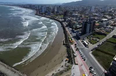 Casa para venda lote com 288 metros quadrados com 2 quartos sendo 1 suite gravatá - navegantes - sc