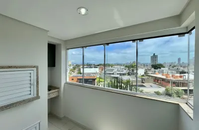 Apartamento com 59m² área privativa, 02 quartos, sacada com churrasqueira, 01 vaga de garagem e móveis sob medidas na cozinha.