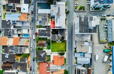 Terreno para construir prédio TERRENOTERRENO REPRESENTADO PELOS LOTES 30 E 32, COM ÁREA DE 600,00M² E BENFEITORIAS, LOCALIZADO NA RUA ANITA GARIBALDI, Nº 219, BAIRRO CENTRO, ITAJAÍ/SC.