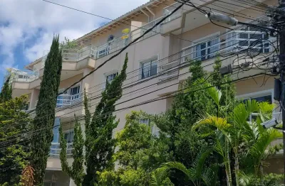 Todo conforto e segurança de um condomínio de alto padrão, a alguns minutos do centro da cidade.
