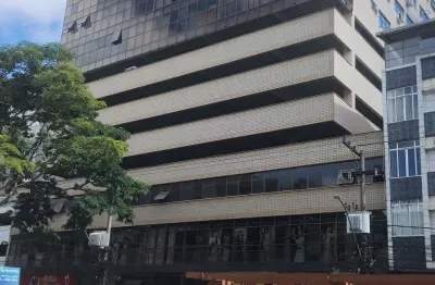 Vendo consultório dentário completo no centro da cidade, porteira fechada!