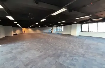 Sala comercial para alugar na Avenida Eusébio Matoso, 601, Pinheiros, São Paulo