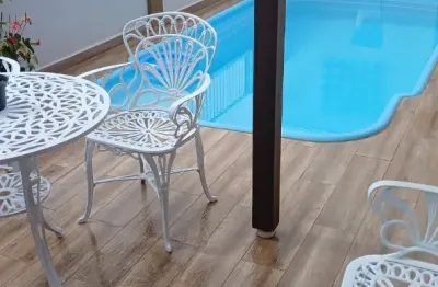 Casa com Piscina a 900m da Praia no Itacolomi – Balneário Piçarras