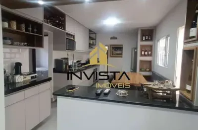 Linda casa térrea - 250m² terreno- 4 dormitórios -reformada- aceita permuta