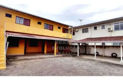 Apartamento com 2 dormitórios para alugar, proximo ao bistek supermercado forquilhinhas.   -  são josé/sc