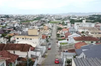 Sobrado com 2 dormitórios com possibilidade de 1 terceiro quarto a venda, 140 m² por r$ 400.000 - ipiranga - são josé/sc