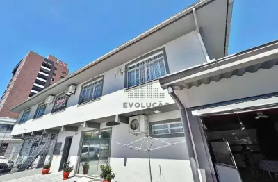 Prédio à venda na Rua Humaitá, Canto, Florianópolis