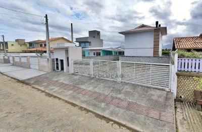 Sobrado 2 quartos, 2 vagas, sacada - praia do sonho - santa catarina