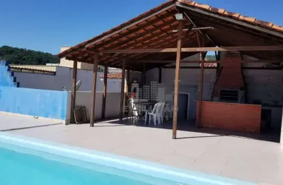 Casa a venda com 5 dormitórios à venda, 580 m² por R$ 850.000 - Forquilhinhas - São José/SC