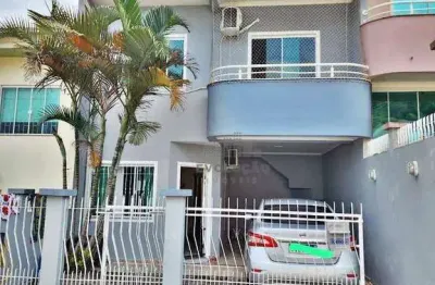 Sobrado 3 quartos, mobiliado, 2 vagas - forquilhas - santa catarina
