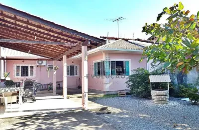 Casa 2 quartos, 6 vagas, escritura - madri - santa catarina
